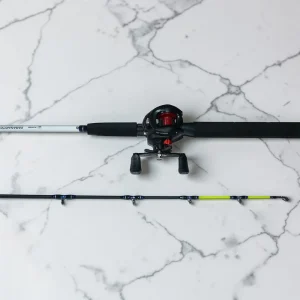 COMBOCANAPARANACITO-REELBEAST COMBO Caña Surfish Paranacito 1.8m + Reel Huevito Beast
